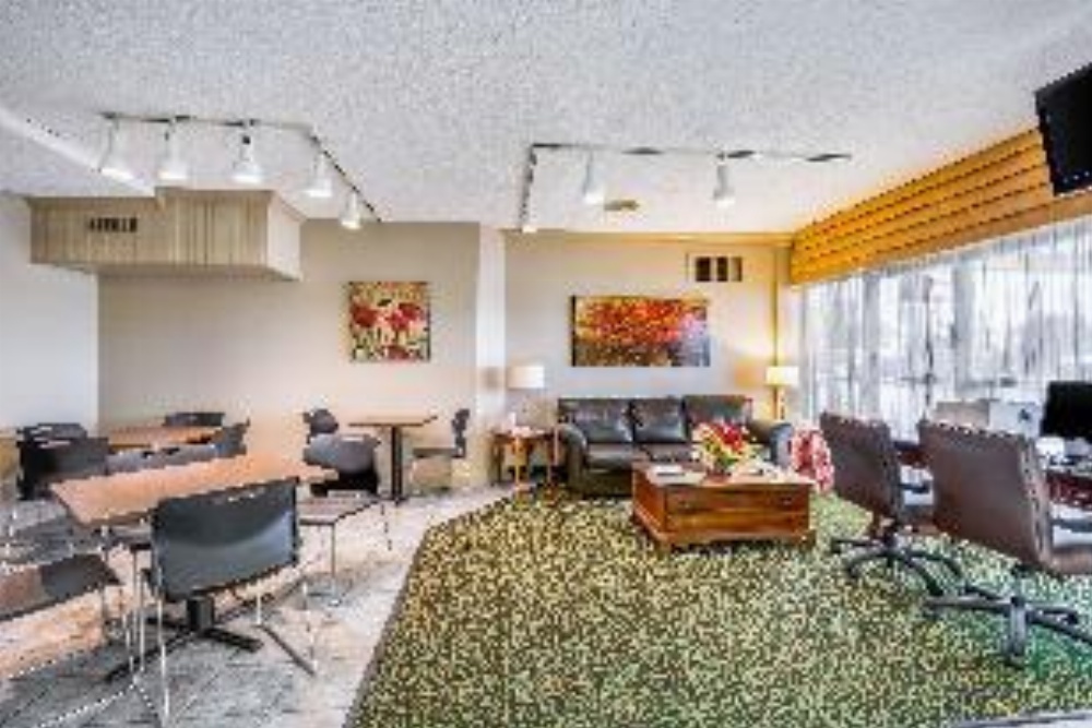 Econo Lodge Corinth Image 15