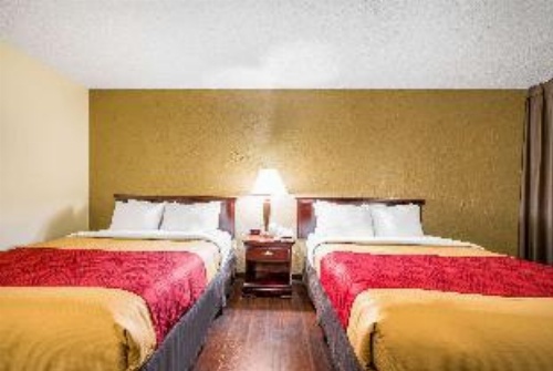 Econo Lodge Corinth image 7